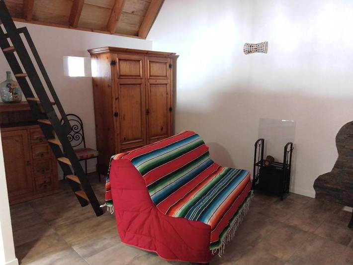 Location de vacances pour 2 personnes, avec terrasse et vue, animaux acceptés à Anglars-Saint-Félix - 2