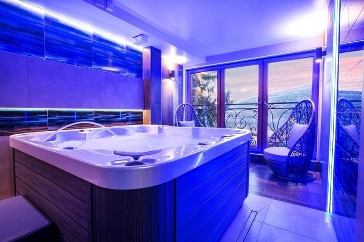 Maison d’hôte pour 2 personnes, avec Balcon et Jacuzzi ainsi que Jardin et Sauna à Świeradów-Zdrój