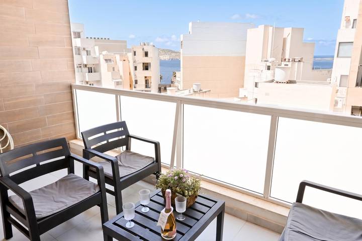Ganze Wohnung, Comfort & Modern Sea-View 3 bdr Apart in St. Paul's Bay, Insel Malta