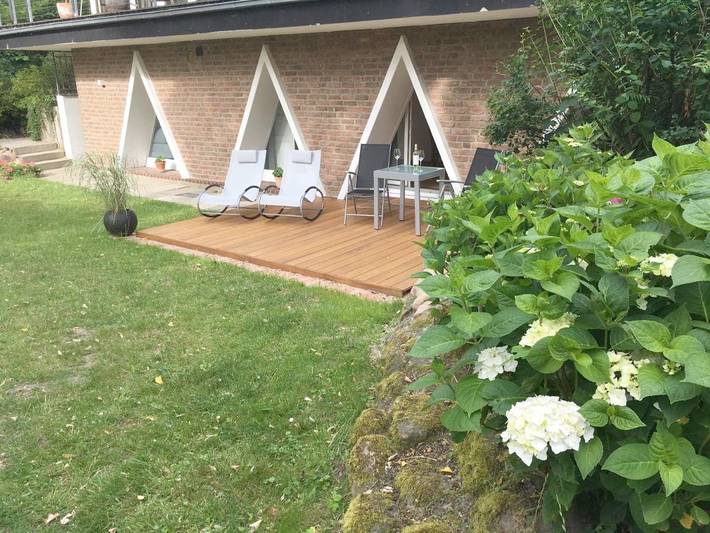 Ferienwohnung für 2 Personen, mit Terrasse und Garten sowie Sauna und Ausblick