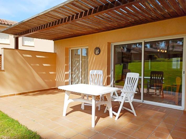 Casa rural para 6 personas, con jardín además de piscina y vistas en Pals - 2