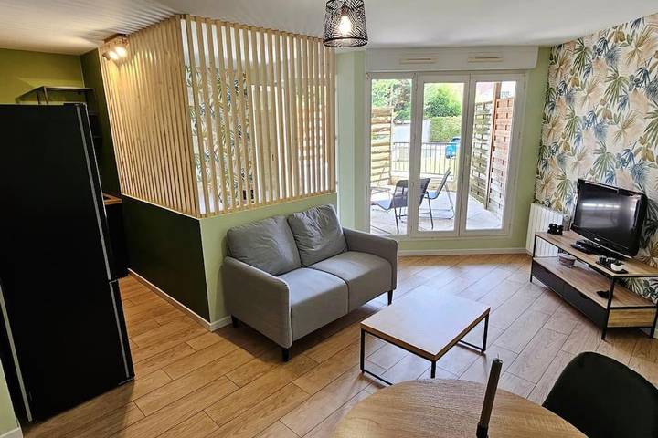 Gîte pour 2 personnes, avec terrasse à Beaumont-sur-Oise - 2