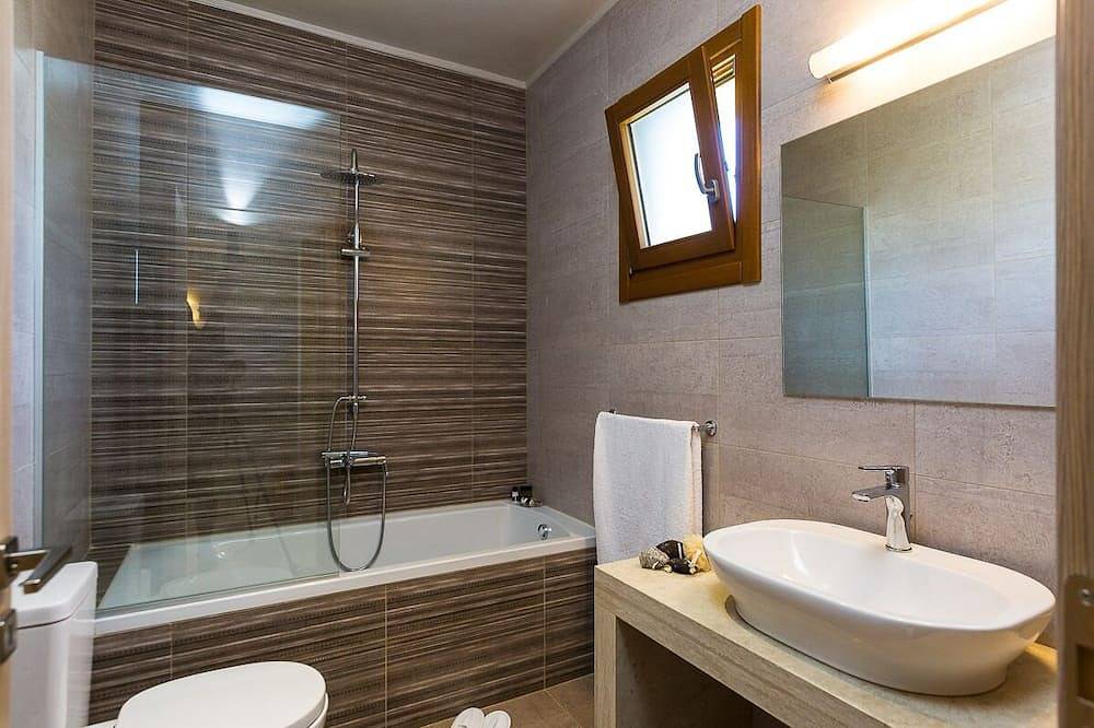 Aphrodite Villa, Family Paradise with Heated Pool in Mesi, Rethymno e dintorni