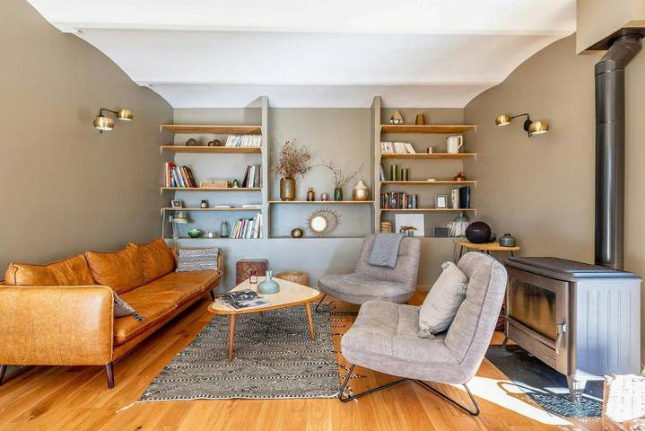Location de vacances pour 10 personnes, avec Balcon et Terrasse ainsi que Jardin et Piscine à Roynac