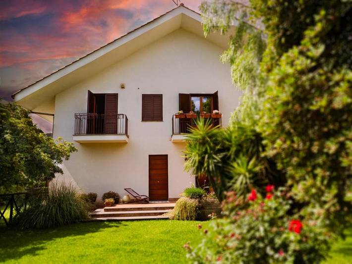 Location de vacances pour 4 personnes, avec vue et jardin, adapté aux familles à Mascalucia - 2