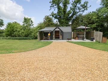 Hut for 2 People in Oxfordshire, South East England, Photo 1
