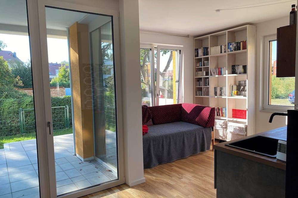 Ganze Wohnung, Ketzin Havel modernes Appartement mit eigenem  Garten, nahe am Wasser in Ketzin, Havelland