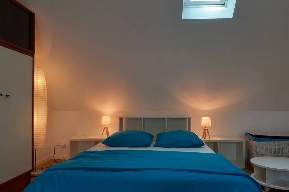 Entire apartment, Steredenn Ar Mor 5 Furnished studio for season 2026 in Pont l'Abbé in Pont-l'Abbé, Côte de Cornouaille