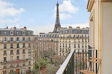 Chambre d’hôte pour 8 personnes, avec jardin et vue, animaux acceptés près de la Tour Eiffel