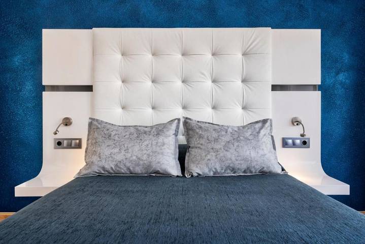 Hotel für 10 Personen, mit Whirlpool und Terrasse sowie Garten und Sauna in Portals Nous