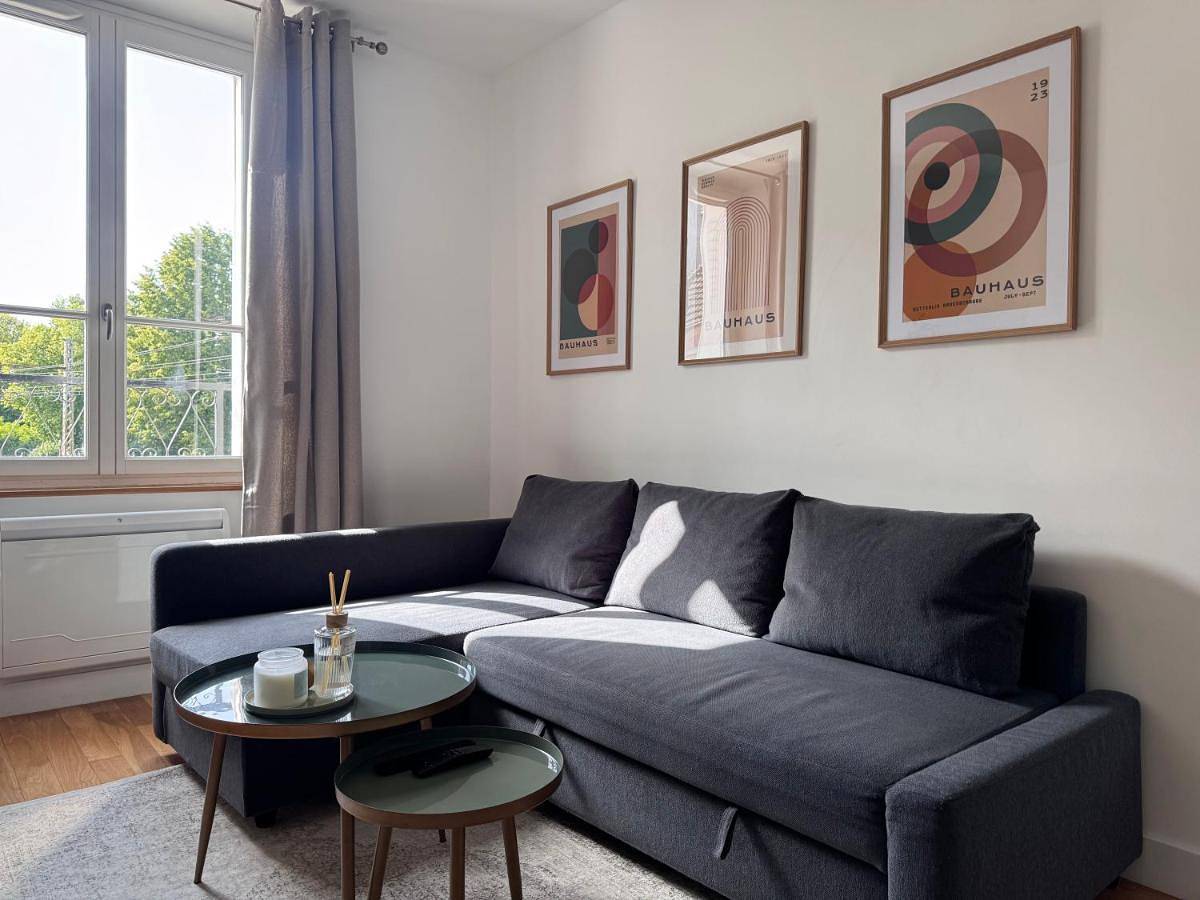 Appartement entier, Cozy cocoon in the heart of town Hec & Tecomah in Jouy-en-Josas, Yvelines