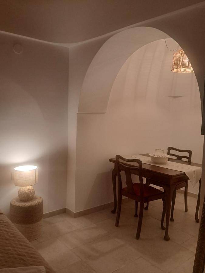 Maison d’hôte pour 4 personnes, avec terrasse ainsi que jardin et vue à Locorotondo - 4