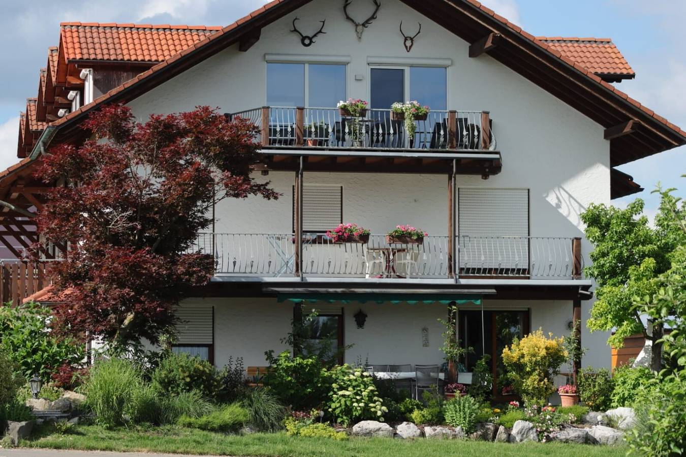 Appartement 'Bergchalet Mirabell - Fewo Weitblick' met uitzicht op de bergen, gedeelde tuin en Wi-Fi, foto 15