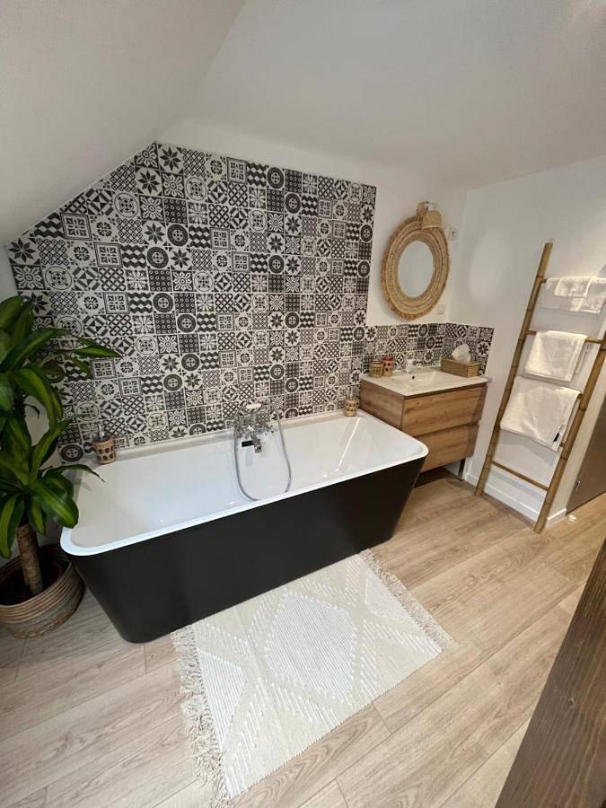 Gîte pour 4 personnes, avec vue à Solre-le-Château - 2