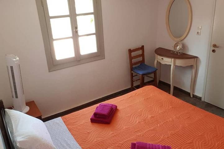 Location de vacances pour 6 personnes, avec jacuzzi et jardin, animaux acceptés à Porto Heli - 3