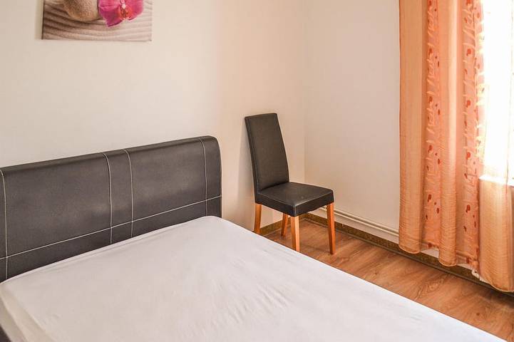 Location de vacances pour 15 personnes, avec terrasse à Coutras - 3