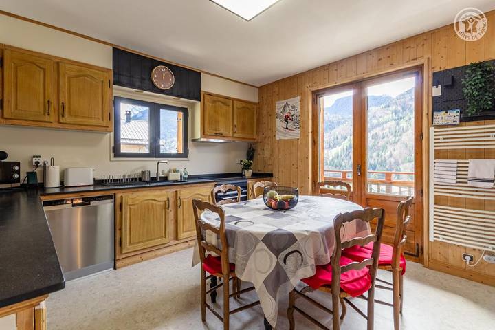 Gîte pour 7 personnes, avec jardin et balcon à Bozel - 3