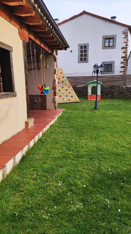 Casa rural para 8 personas, con jardín y vistas, Se admiten mascotas en Sotillo del Rincón - 2