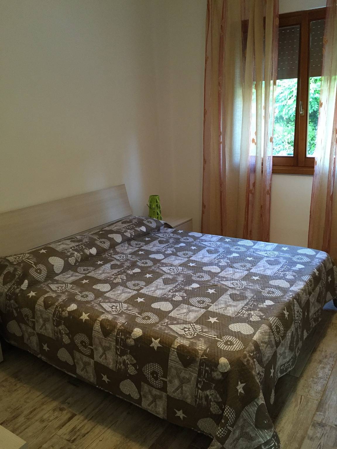 Holiday Home 'Residenza Magnolia - Ground Floor' with Private Garden, Wi-Fi & Air Conditioning in Lido di Jesolo, Jesolo