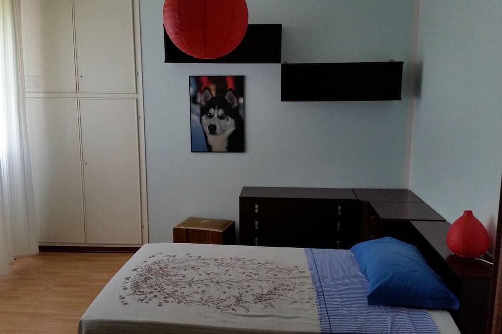 Apartamento entero, Muy tranquila casa de vacaciones de ca de julio rodeada de un parque arbolado in Ferrara, Provincia de Ferrara