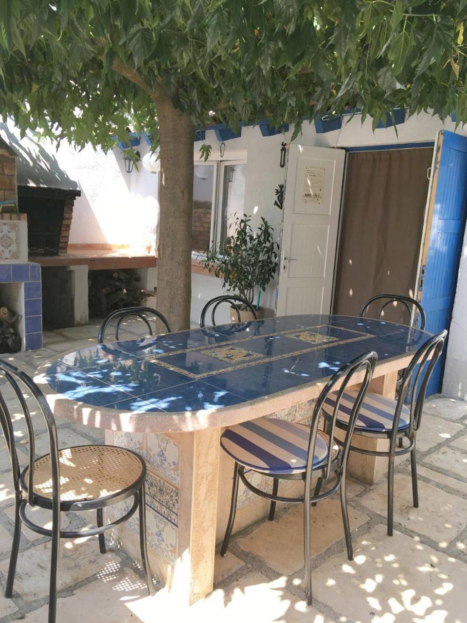 Seb&Laeti Guesthouse in Saint-Laurent-d'Aigouze, Côte méditerranéenne (France)