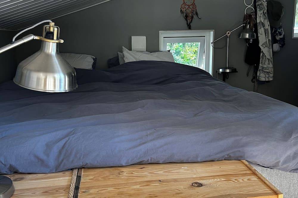 House near the sea with whirlpool, large terrace & 20 min to Stockholm C. in Nacka, Stockholmer Schärengarten