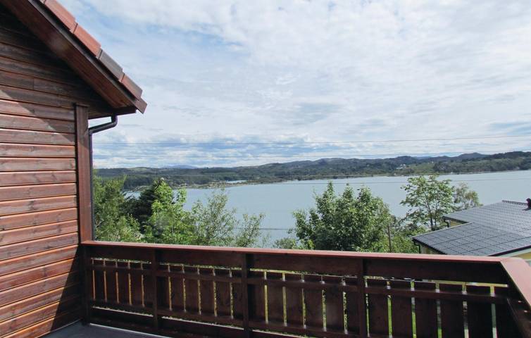 Maison de vacances pour 10 personnes avec terrasse in Karmøy