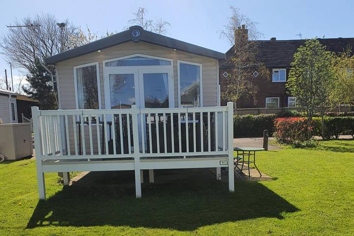 Blockhütte für 8 Personen, mit Garten und Terrasse sowie Pool, mit Haustier - 1