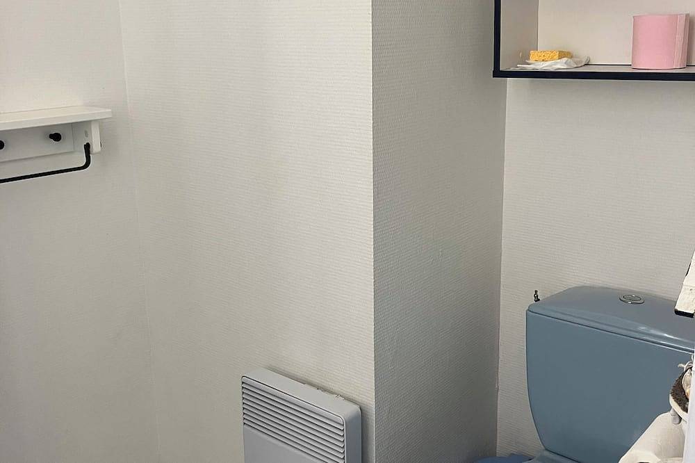 Ganze Wohnung, Adorable Studio with its private courtyard in the middle of the Vauban ramparts in Saint-Martin-de-Ré, Ile de Re