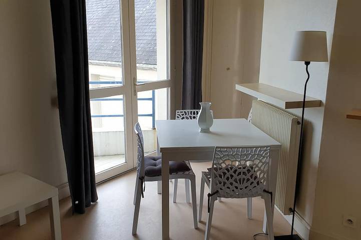 Entire apartment, T2 (2-4 pers.) by the sea, ideal location in Douarnenez, Quimper region