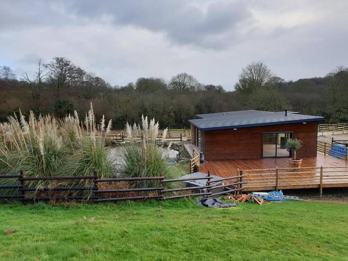 Location de vacances pour 6 personnes, avec vue sur le lac ainsi que terrasse et vue, animaux acceptés à La Haye-d'Ectot - 2