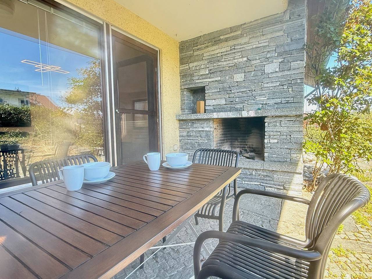 Ganze Wohnung, Ferienwohnung Aussichtsreich - großzügig mit Terrasse und Aussenkamin in Lindau, Bayerisch Schwaben