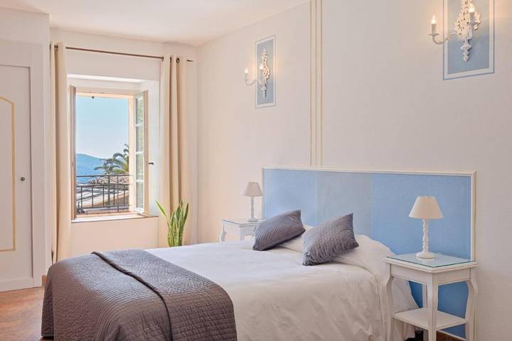 Hôtel pour 2 personnes, avec jardin ainsi que vue et piscine