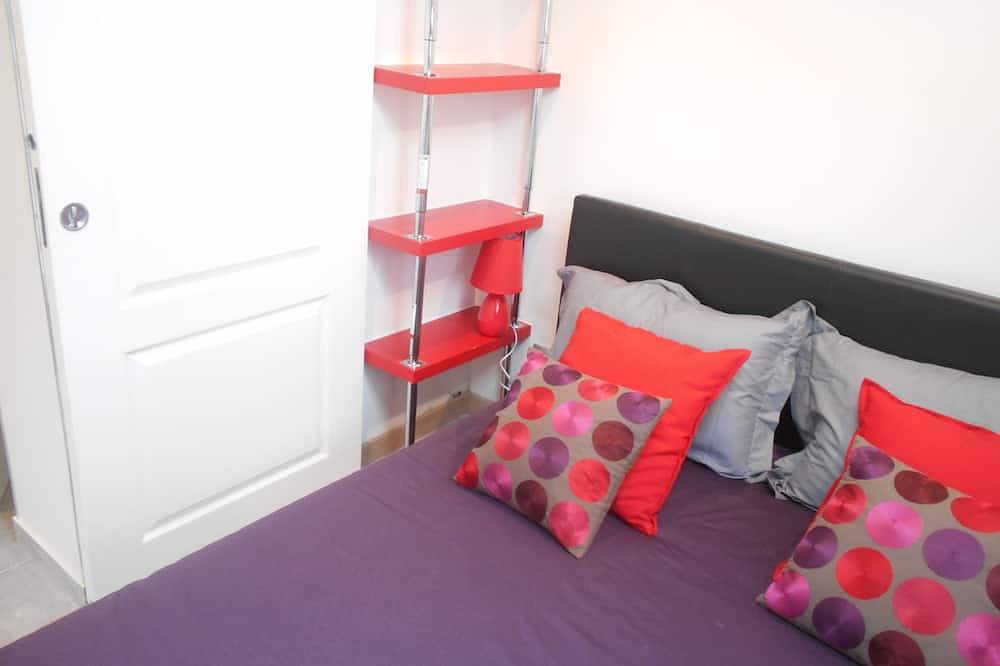 Appartement entier, Petits maisonnette studio coquet proche du centre ville de Lyon in Meyzieu, Lyon et ses environs