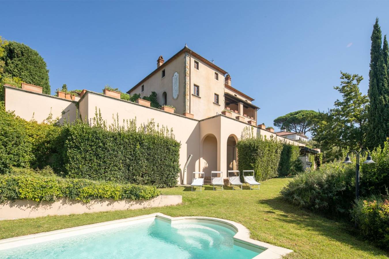 Historic villa with exclusive garden and pool-Villa Belforte in Lamporecchio, Pistoia Province