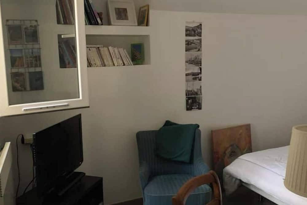 Studio Perier avec jardin - Vélodrome 15 mns bus in Marseille, Région de Marseille