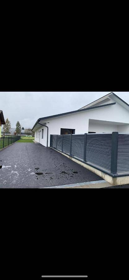 Ferienwohnung für 8 Personen, mit Terrasse und Pool in Spielberg