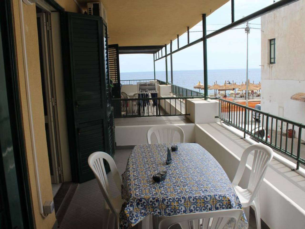 Apartamento entero, Acogedor apartamento a 400 m de la playa de Canneto, con terraza y pesca in Lipari