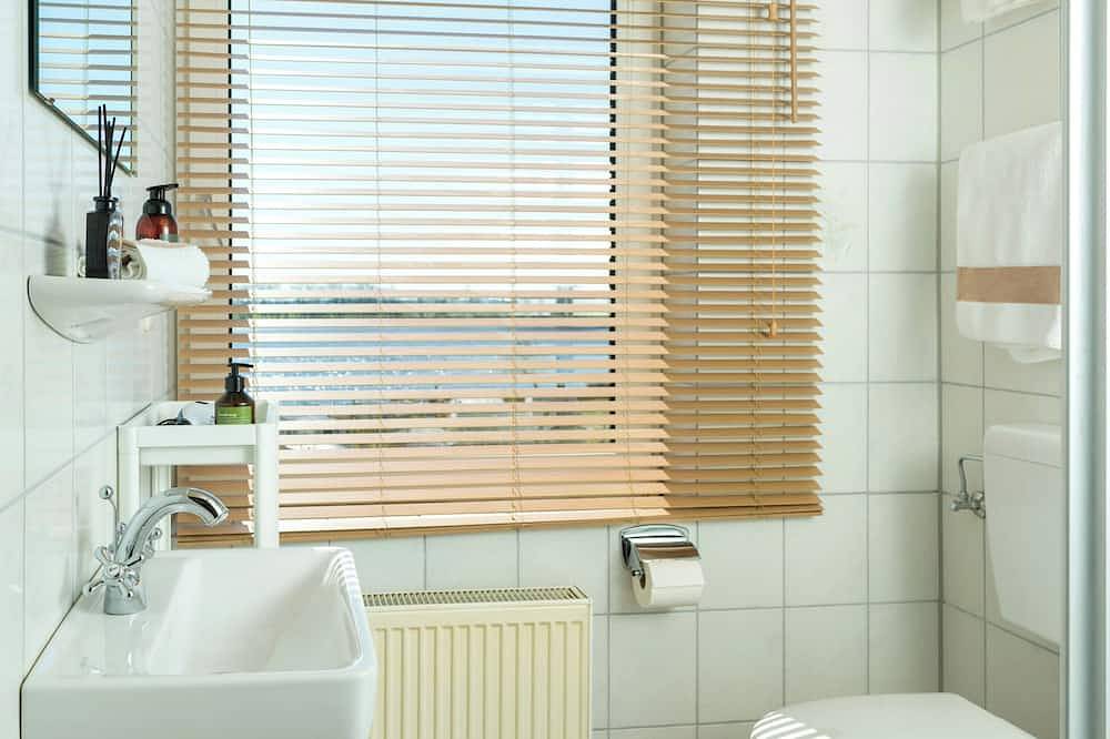 Ganze Wohnung, Dachgeschoss Apartment Forelle mit Eiderblick in Süderstapel, Eider-Treene-Sorge