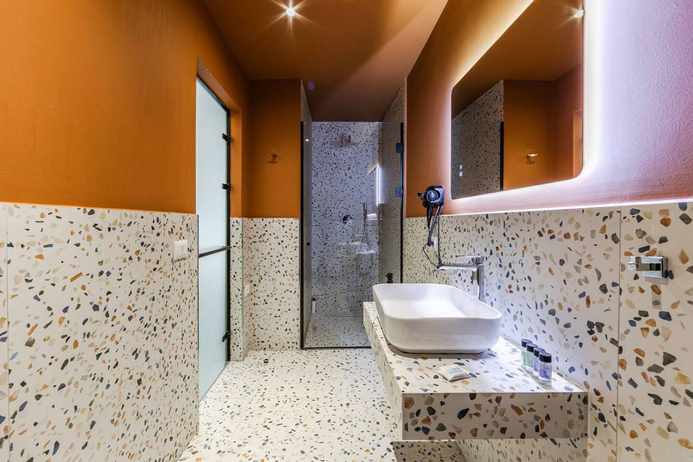 Geheel appartement, Amber Studio 109 | Love in Colours Collection in Durrës (stad), Albanië