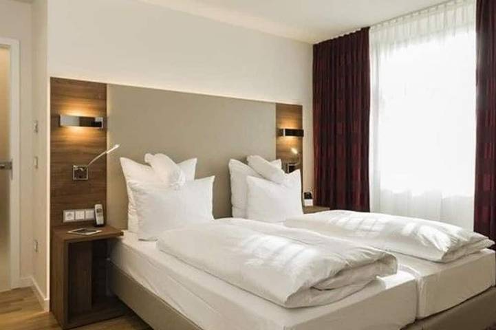 Ferienwohnung für 6 Personen, mit Balkon in Ludwigshafen