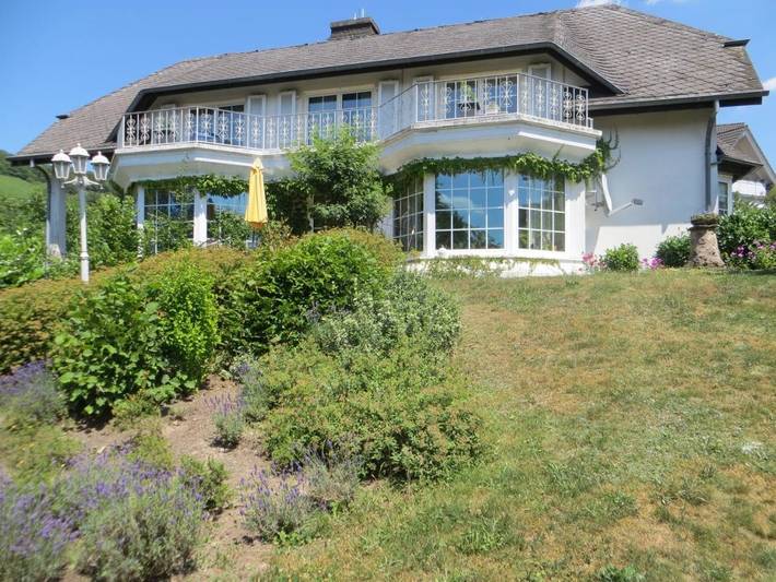 Gîte pour 3 personnes, avec jardin et vue à Bullay - 2