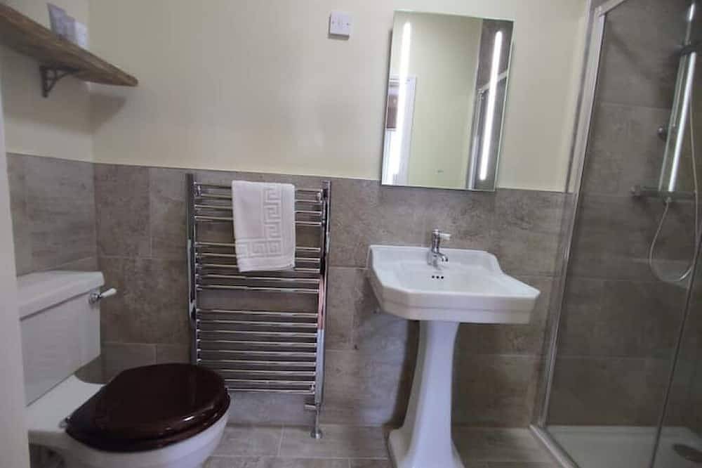 The Cheesehouse – Seven Ensuite bedrooms in Wiltshire
