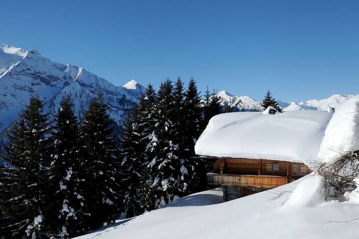 Chalet für 10 Personen, mit Terrasse in Finkenberg - 4