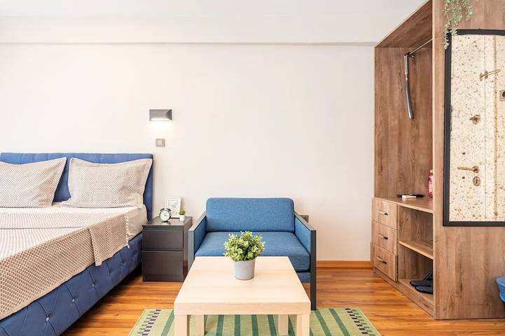 Appartement entier, Stylish 3rd-Floor Studio - Fully Equipped - Fast Wifi & Ac in Fatih, Istanbul