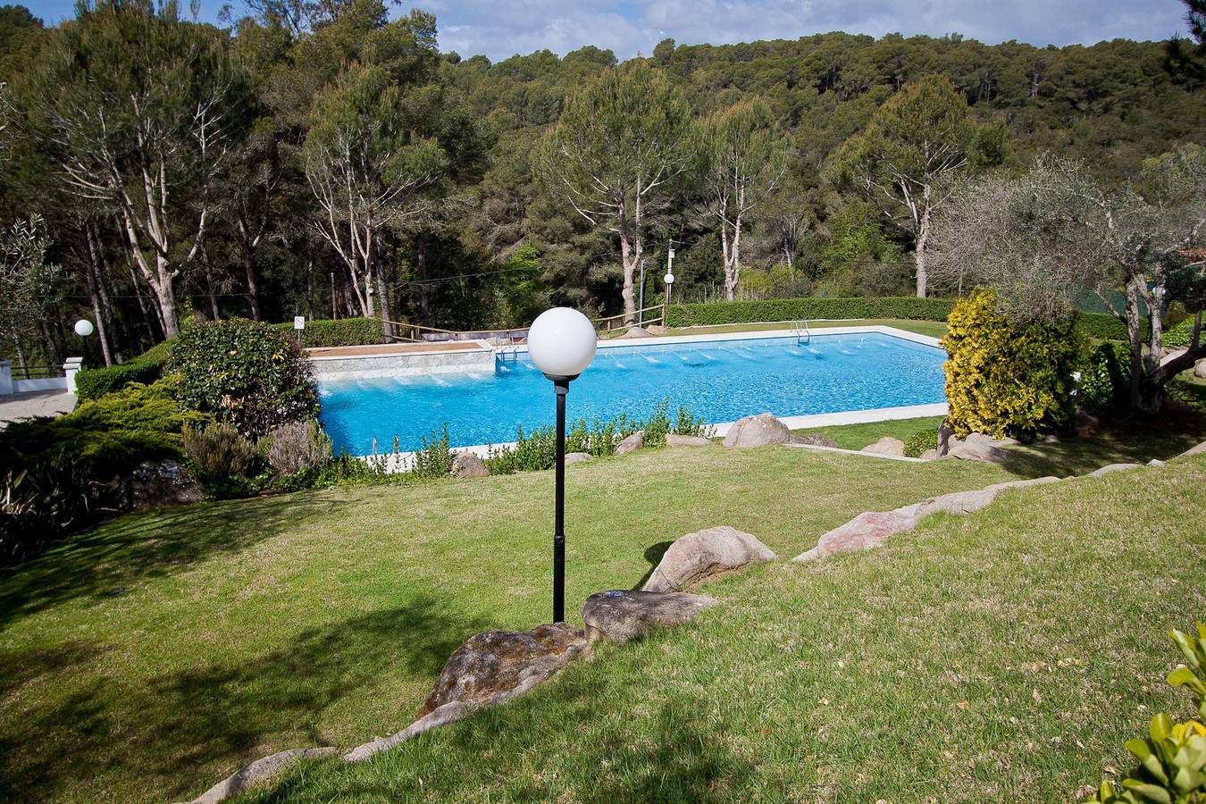 Entire apartment, Sol Pins Ii - Lopez 4 - apartment with shared swimming pool - Tamariu-Costa Brava in Aigua Xelida, Tamariu