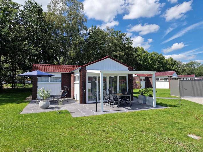 Ferienhaus für 4 Personen, mit Terrasse und Garten in Schüttorf