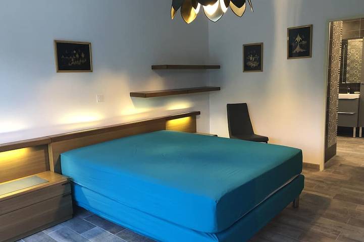 Location de vacances pour 8 personnes, avec terrasse et jardin à Lespignan - 2