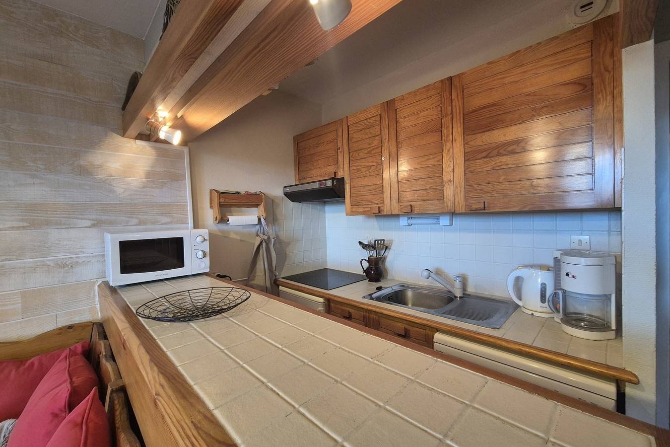 Appartement entier, Appartement familial au Revard – Vue imprenable et accès direct aux pistes in Le Revard, Les Déserts