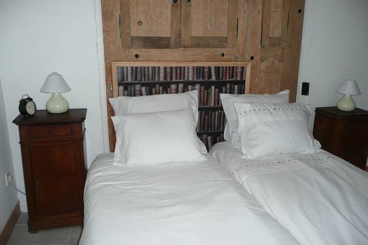 Gîte pour 20 personnes, avec sauna et jardin ainsi que jacuzzi et piscine à Champdray - 3